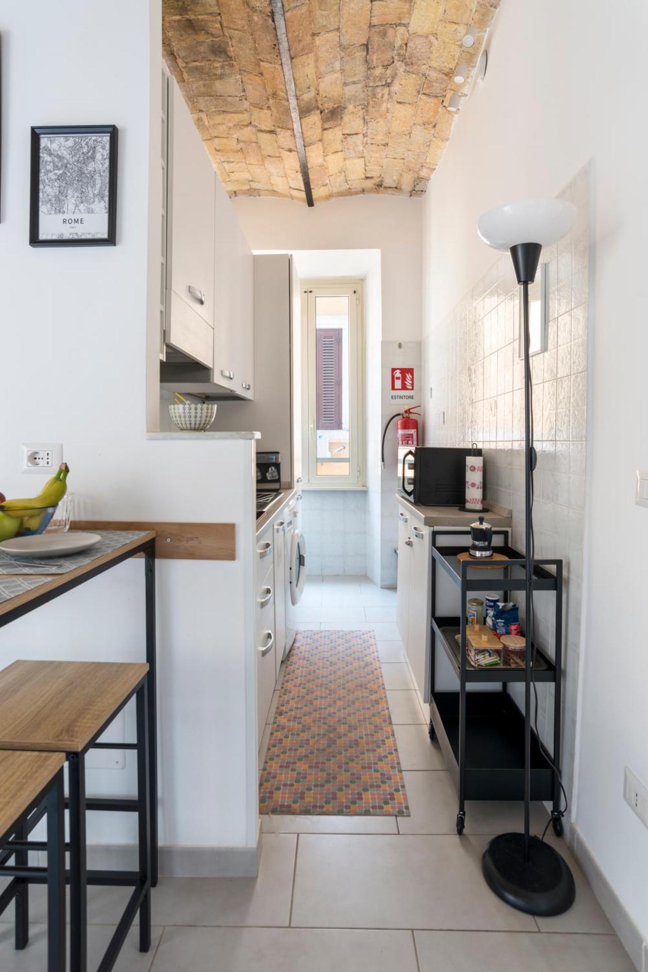 Half Palace, Relaxing Apartment In Rome San Lorenzo Екстер'єр фото